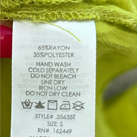 Chartreuse Blouse - Picture 3 of 3